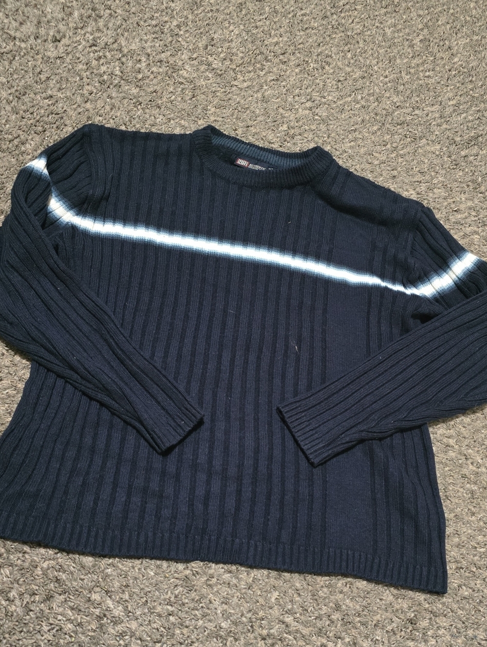 VINTAGE Men's Navy Ribbed Crewneck Sweater with White Stripe